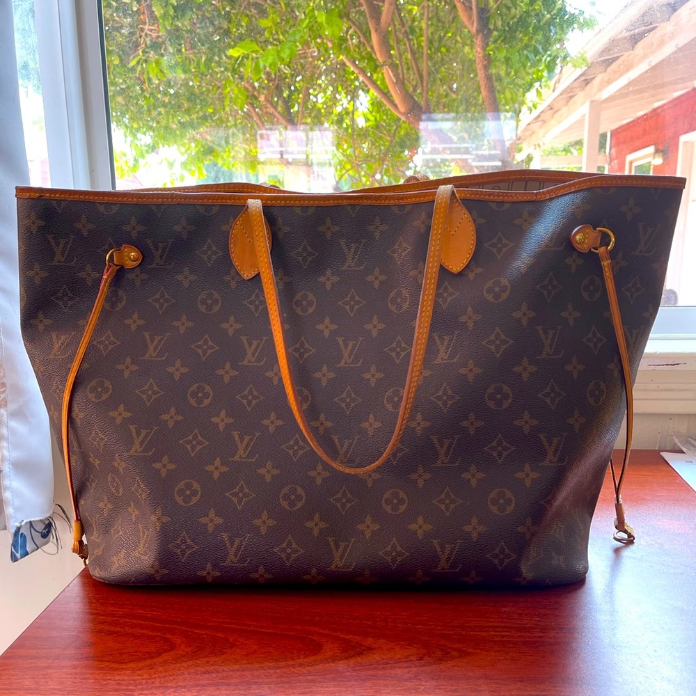 Authentic Louis Vuitton Neverfull GM
